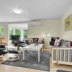 Awesome In With Kitchen Holiday home