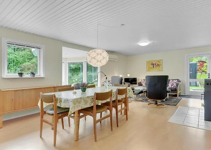 Awesome In With Kitchen *