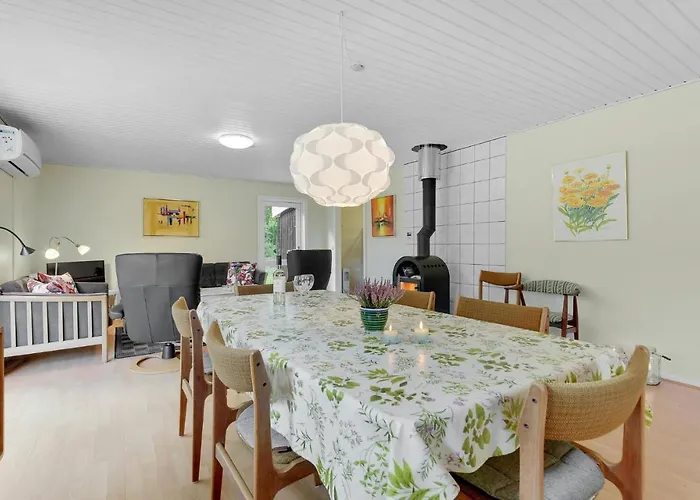 Holiday home Awesome In With Kitchen